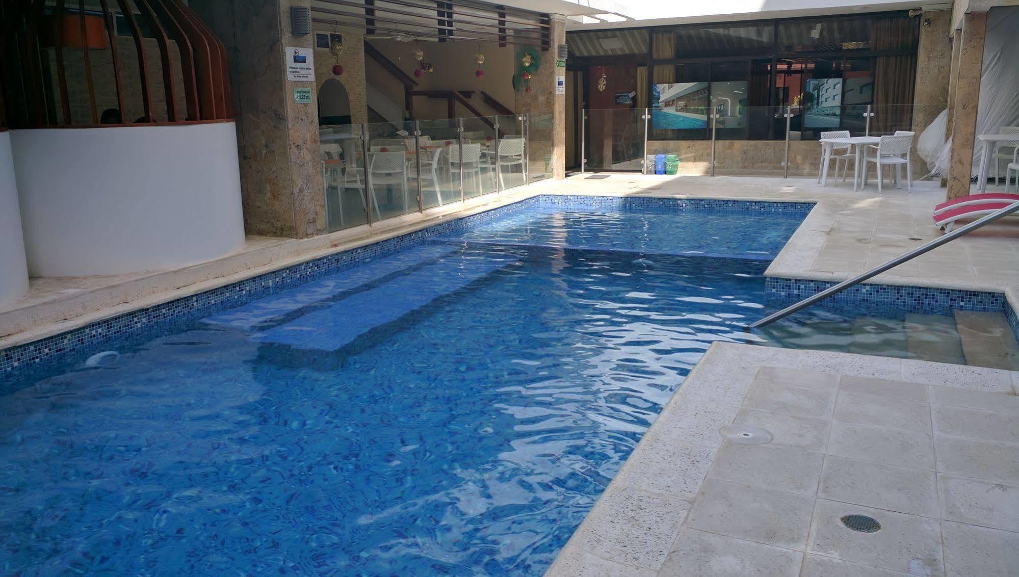 Hotel La Riviera Santa Marta  Exterior photo